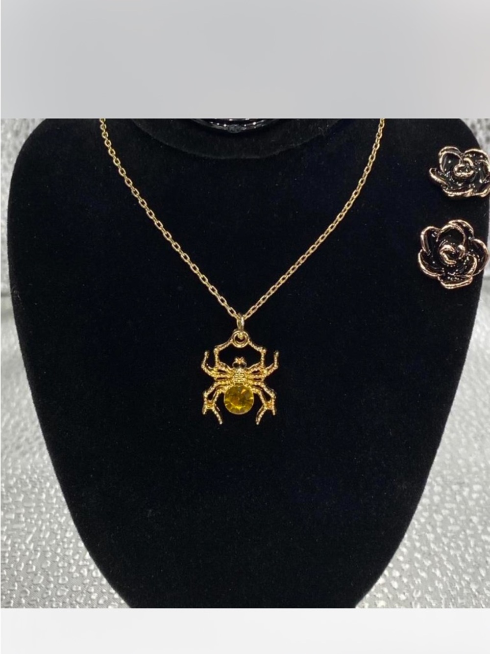 Charlotte ^*^  Spider Pendant Necklace /  Amber Crystal  / Earrings *^*